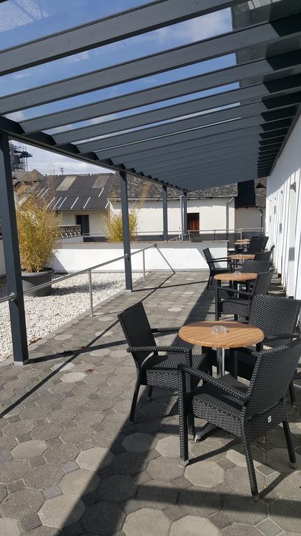 Hotel Weinhaus Weis Leiwen Exteriör bild